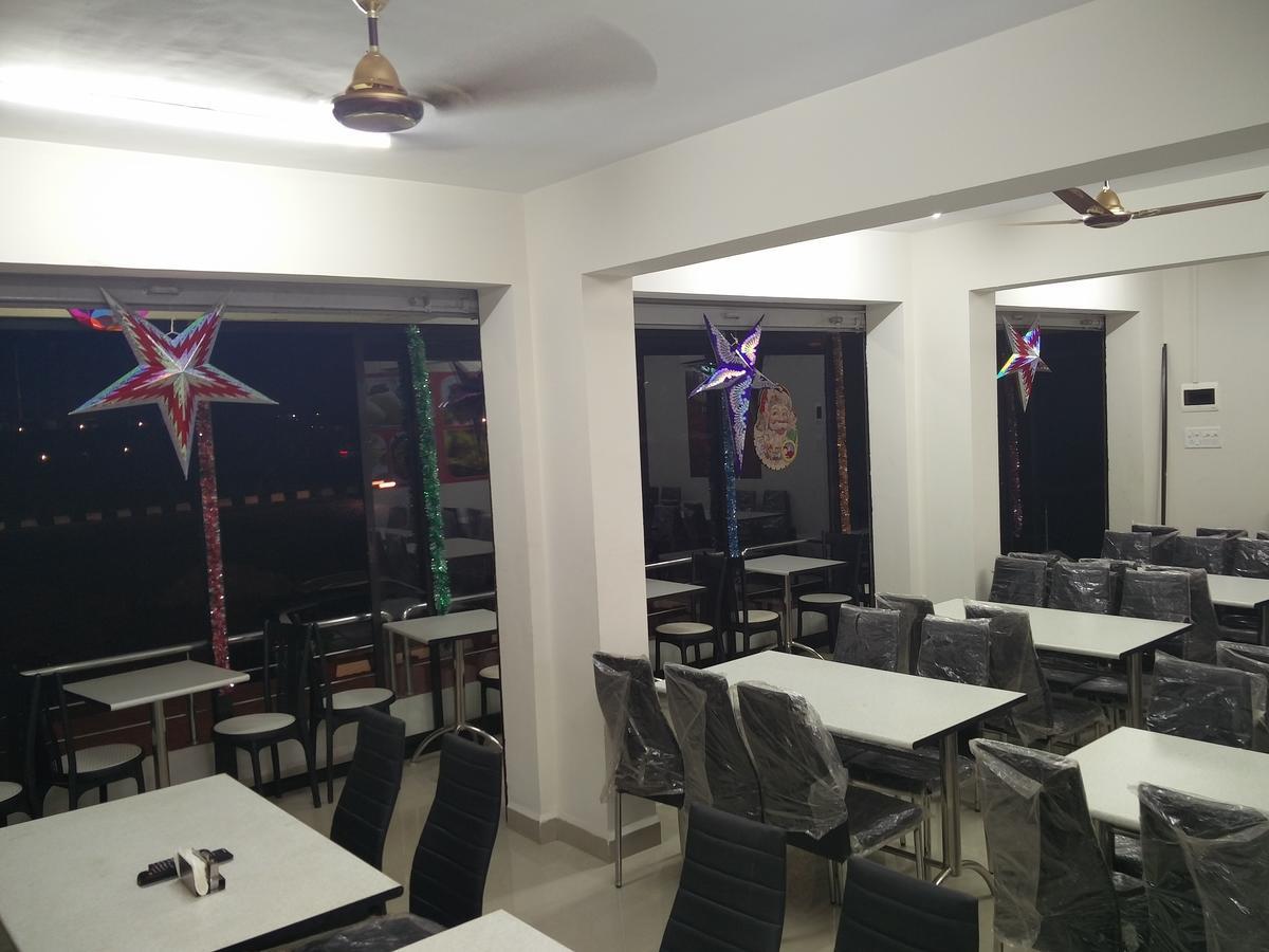 Hotel Dewa Goa Dabolim Buitenkant foto